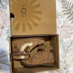 UGG girls boots size 7.5